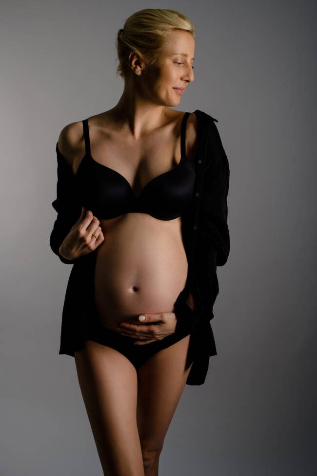 Babybauch im Studio Koeln