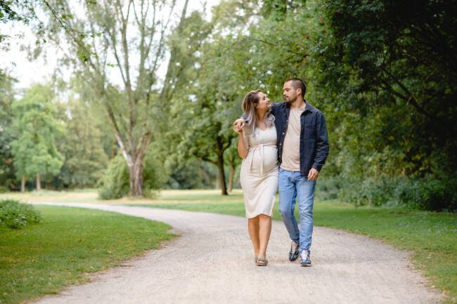 Schwangerschaftsbauch Outdoorfotos Koeln