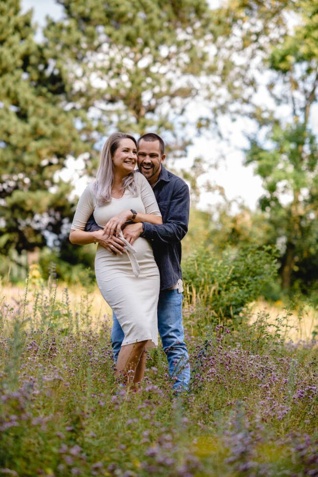 Schwangerschaftsbauch Outdoorfotos Koeln